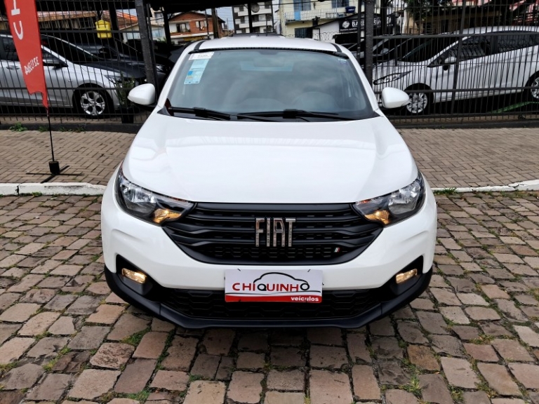 FIAT - STRADA - 2024/2025 - Branca - R$ 114.900,00