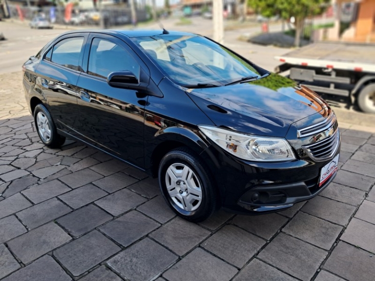 CHEVROLET - PRISMA - 2013/2013 - Preta - R$ 43.900,00