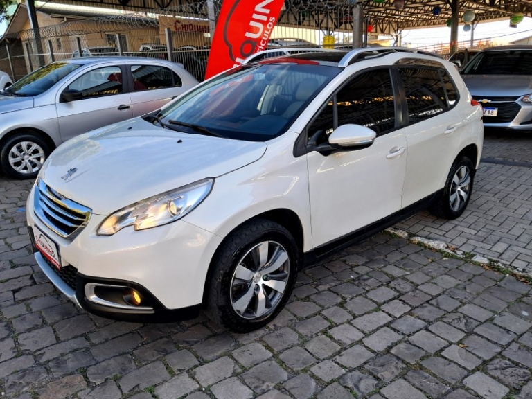 PEUGEOT - 2008 - 2015/2016 - Branca - R$ 53.900,00