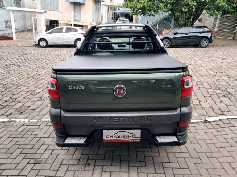 FIAT - STRADA - 2014/2015 - Verde - R$ 55.900,00