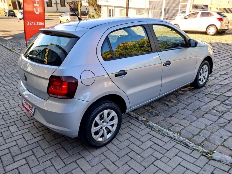 VOLKSWAGEN - GOL - 2020/2021 - Prata - R$ 52.900,00