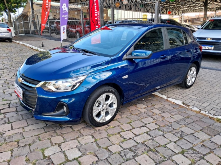 CHEVROLET - ONIX - 2022/2023 - Azul - R$ 89.900,00