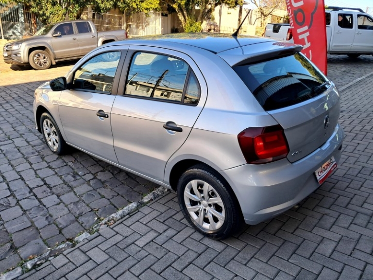 VOLKSWAGEN - GOL - 2020/2021 - Prata - R$ 52.900,00