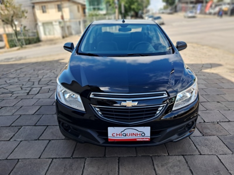 CHEVROLET - PRISMA - 2013/2013 - Preta - R$ 43.900,00