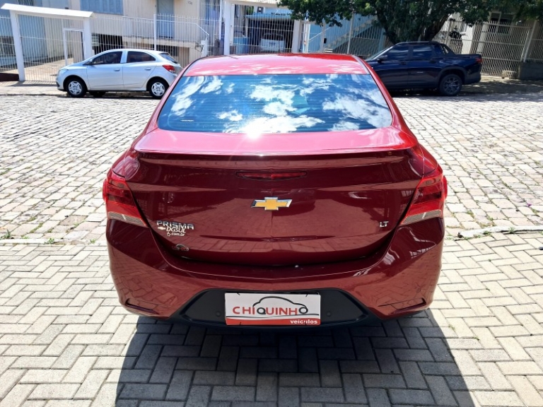 CHEVROLET - PRISMA - 2019/2019 - Vermelha - R$ 65.900,00