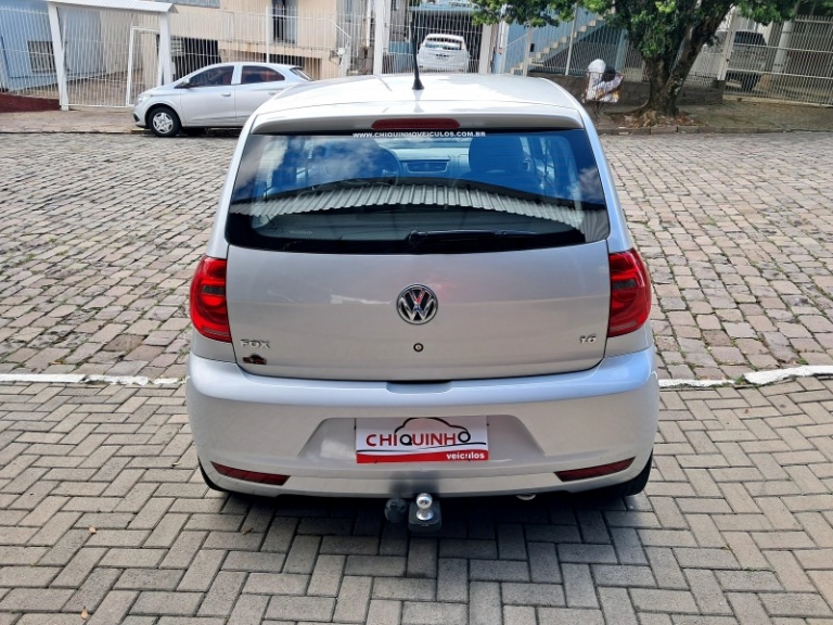 VOLKSWAGEN - FOX - 2013/2013 - Prata - R$ 39.900,00