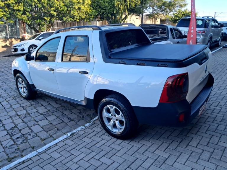 RENAULT - DUSTER OROCH - 2017/2018 - Branca - R$ 72.900,00