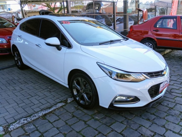 CHEVROLET - CRUZE - 2018/2019 - Branca - R$ 109.900,00