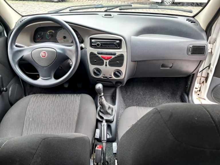 FIAT - PALIO - 2013/2014 - Branca - R$ 26.900,00