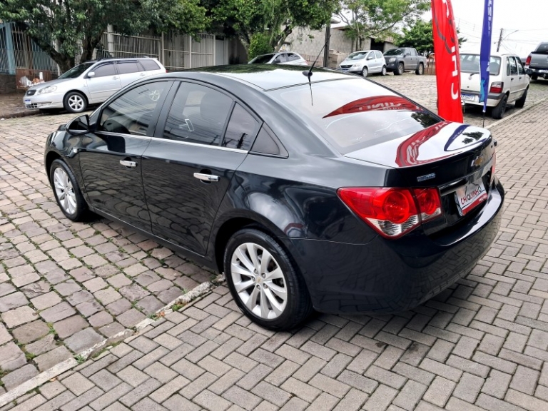 CHEVROLET - CRUZE - 2015/2015 - Preta - R$ 65.900,00