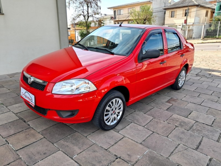 FIAT - SIENA - 2012/2013 - Vermelha - R$ 33.900,00