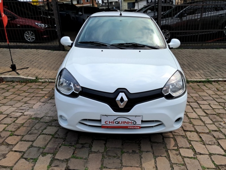 RENAULT - CLIO - 2015/2016 - Branca - R$ 38.900,00