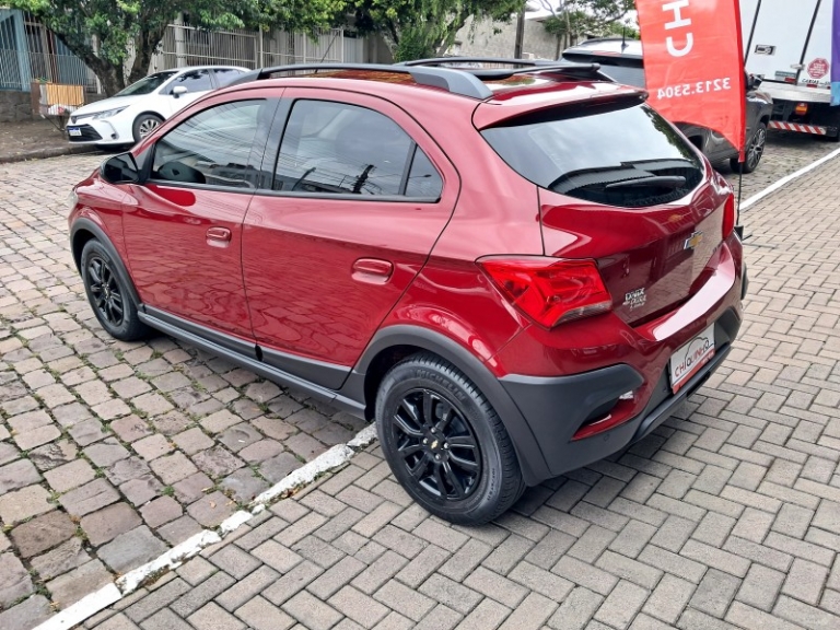 CHEVROLET - ONIX - 2019/2019 - Vermelha - R$ 69.900,00