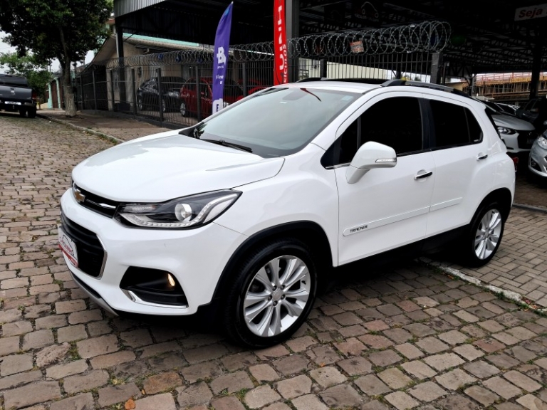 CHEVROLET - TRACKER - 2017/2018 - Branca - R$ 95.900,00