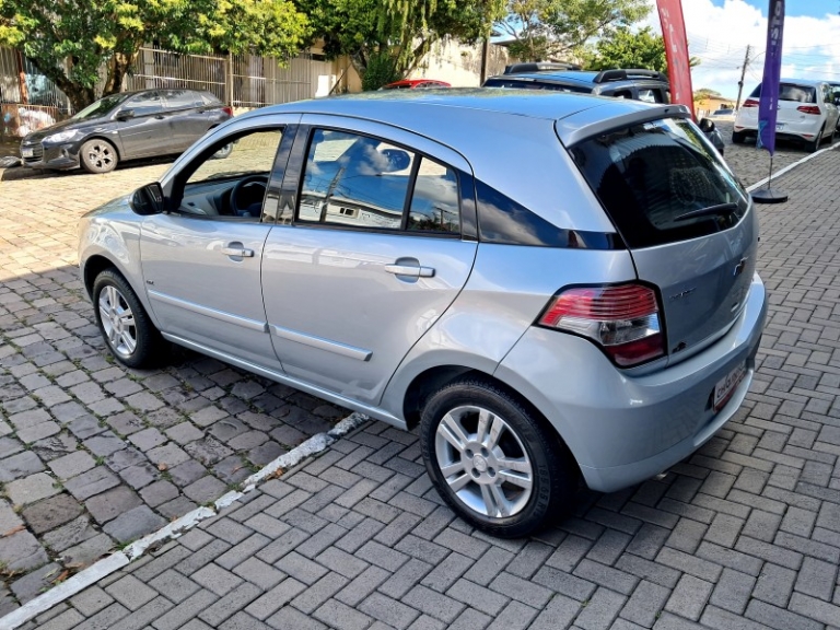 CHEVROLET - AGILE - 2010/2011 - Prata - R$ 34.900,00