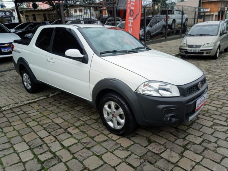 FIAT - STRADA - 2018/2019 - Branca - R$ 79.900,00