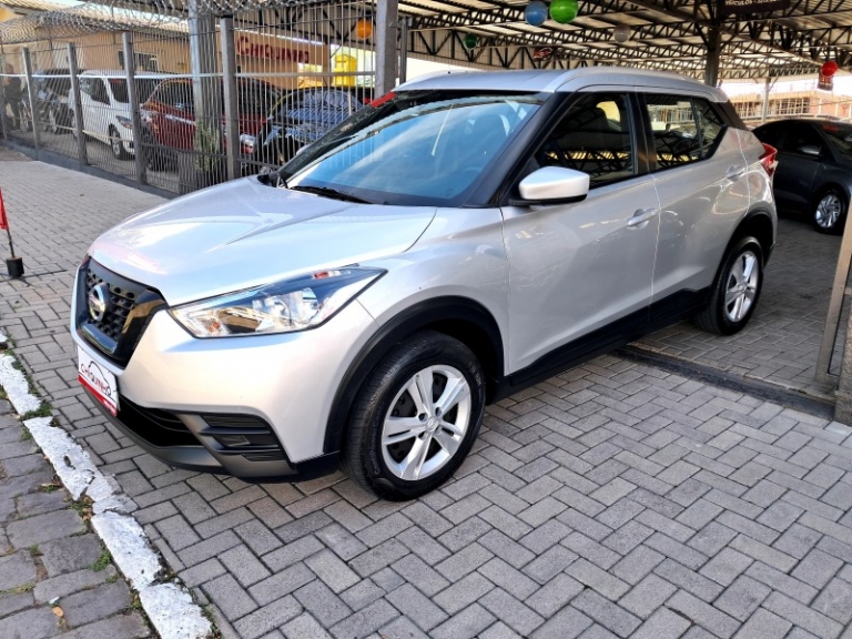 NISSAN - KICKS - 2019/2020 - Prata - R$ 84.900,00