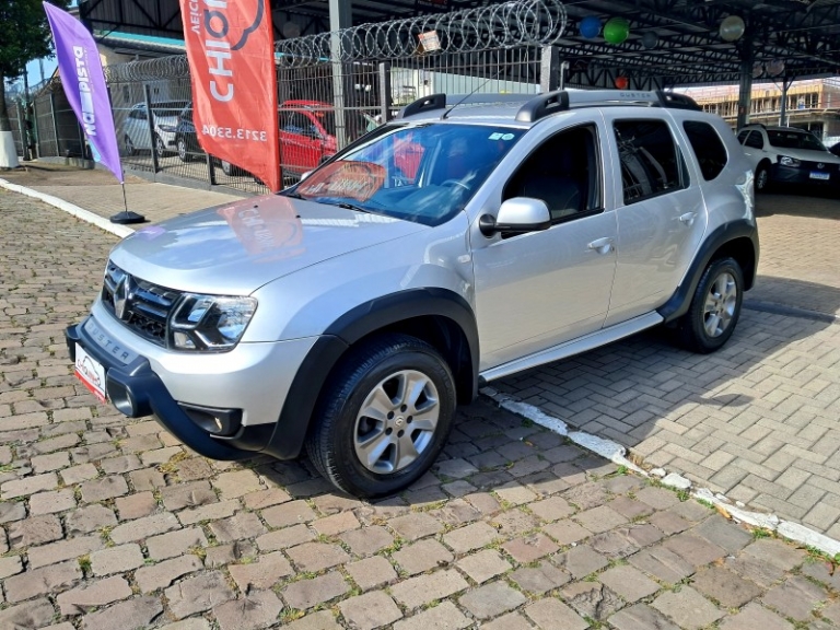 RENAULT - DUSTER - 2018/2019 - Prata - R$ 73.900,00