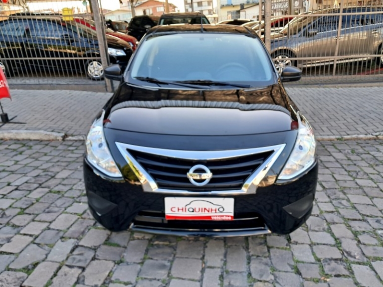 NISSAN - VERSA - 2020/2021 - Preta - R$ 64.900,00