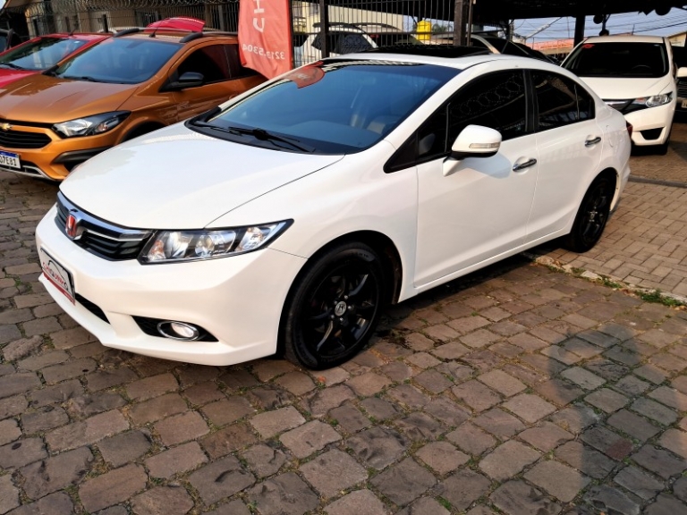 HONDA - CIVIC - 2012/2012 - Branca - R$ 72.900,00