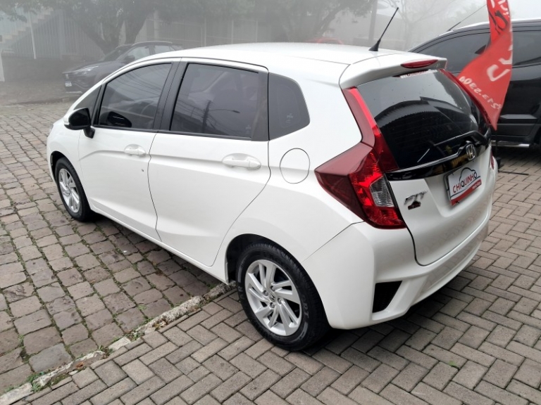 HONDA - FIT - 2015/2015 - Branca - R$ 59.900,00