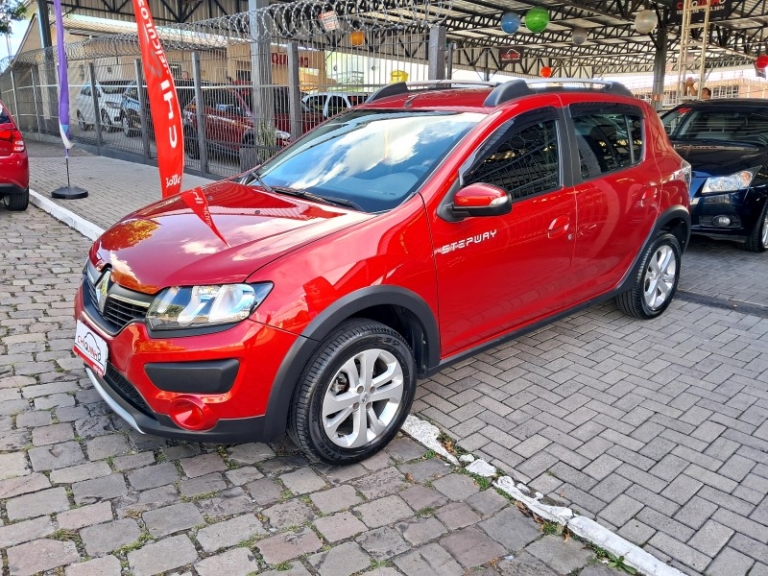 RENAULT - SANDERO - 2018/2018 - Vermelha - R$ 54.900,00