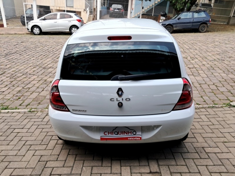 RENAULT - CLIO - 2015/2016 - Branca - R$ 38.900,00