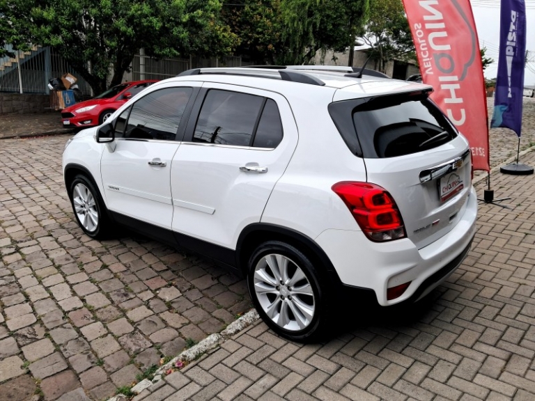 CHEVROLET - TRACKER - 2017/2018 - Branca - R$ 95.900,00